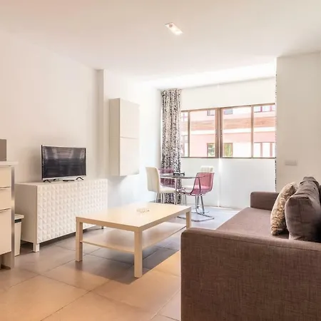Flatguest Santa Catalina + Beach + Central + Wifi